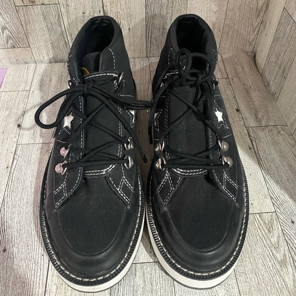 Converse - Picture 3 of 10